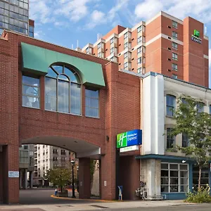 Holiday Express Downtown By Ihg טורונטו