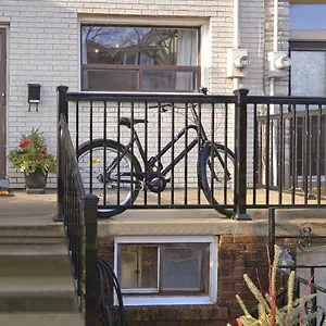 Apartment Modern 1br - Near Trinity Bellwoods Park, Toronto
